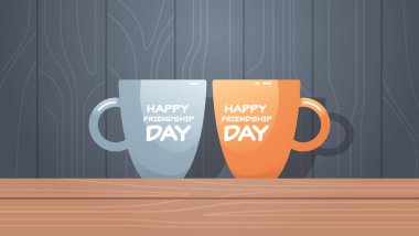 metin mutlu dostluk günü kutlama kavramı düz yatay ile ahşap masada iki bardak