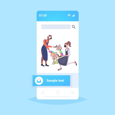 3d gözlük takan çift kulaklık artırılmış teknoloji kavramı akıllı telefon ekranı tam uzunlukta sanal gerçeklik yaşıyor renk paleti çizim çiçek ile denetleyici ressamlar tutarak