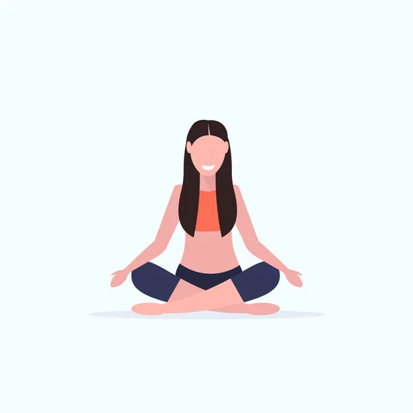 Jovem mulher fazendo exercícios de ioga sorrindo esporte fitness menina sentado lótus pose meditação relaxamento conceito comprimento total fundo branco — Vetor de Stock