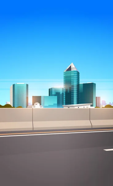 Dálniční asfaltová silnice s čipsem městské panorama moderní mrakodrapy panoráma pozadí plochý svislý — Stockový vektor