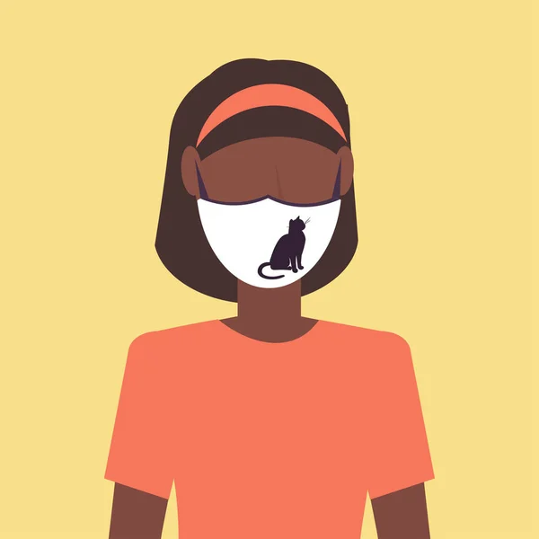 Vrouw dragen beschermende gezichtsmasker met kat pictogram smog luchtverontreiniging virusbescherming concept African American Girl Profiel avatar vrouwelijke cartoon karakter portret plat — Stockvector