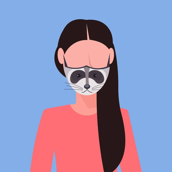 Γυναίκα φορώντας προστατευτική μάσκα με ρακούν πρόσωπο νέφος ατμοσφαιρική ρύπανση προστασία του ιού ιδέα κορίτσι προφίλ είδωλο θηλυκό καρτούν χαρακτήρα πορτρέτο επίπεδη — Διανυσματικό Αρχείο