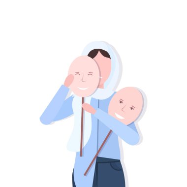 Maske depresyonunun arkasındaki yüz duygularını gizleyen pozitif maskeli kızı tutan depresif Arap kadın.