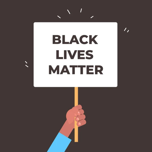 Mano sosteniendo vidas negras bandera de la materia campaña de sensibilización contra la discriminación racial del color de piel oscura — Vector de stock