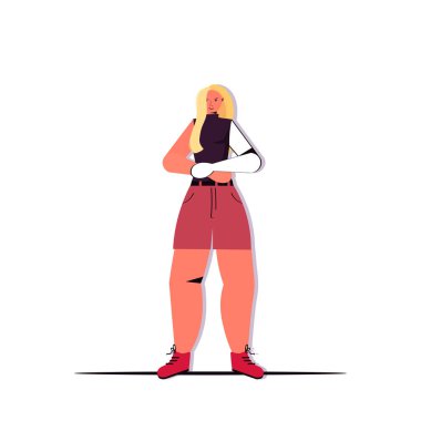 Moda kadını modaya uygun kıyafetlerle poz veriyor kadın çizgi film karakteri tam boy poz veriyor