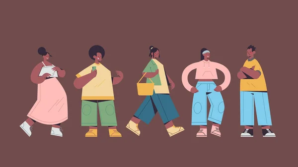 Zet leuke mensen in casual trendy kleding Afrikaanse Amerikaanse mannen vrouwen staan in verschillende poses — Stockvector