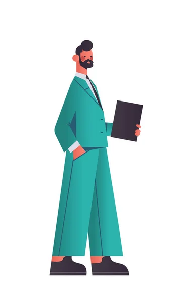 Gelukkig zakenman holding map zakenman kantoormedewerker in casual kleding man cartoon karakter — Stockvector