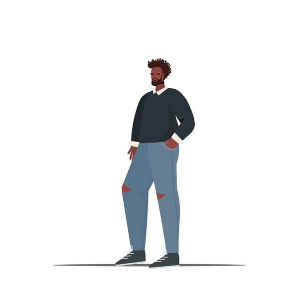Homme mignon dans casual vêtements tendance gars tenant des coussinets dans les poches personnage de dessin animé masculin pose debout — Image vectorielle