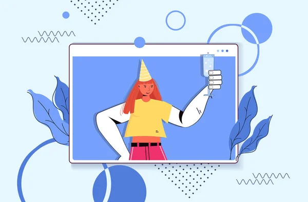 戴节日礼帽的女人在网上庆祝生日的女孩在电脑橱窗里喝酒庆祝 — 图库矢量图片