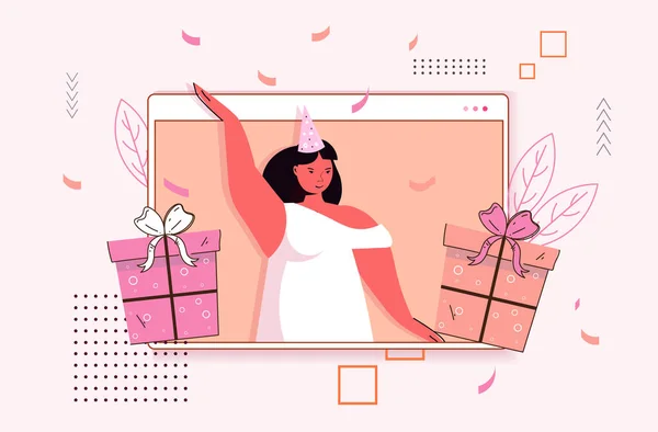 Femme célébrant fête d'anniversaire en ligne fille dans la fenêtre de l'ordinateur avec des boîtes-cadeaux enveloppées — Image vectorielle