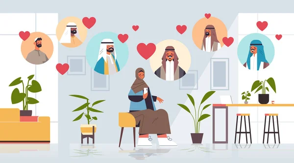 在网上约会的阿拉伯女人和男人聊天虚拟会议社会关系交流找到爱情 — 图库矢量图片