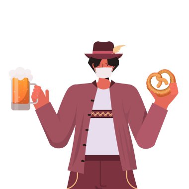 Elinde tuzlu kraker ve bira kupası olan tıbbi maskeli adam Oktoberfest Parti Coronavirus Karantinası 'nı kutluyor.