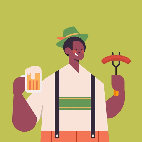 Kerel die worst eet en bier drinkt Oktoberfest feestviering concept — Stockvector