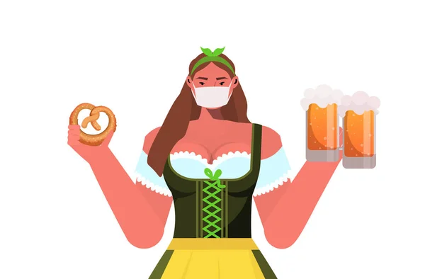 Žena v lékařské masce drží pivní džbány a slaný preclík Oktoberfest party oslava koronavirus karantény — Stockový vektor