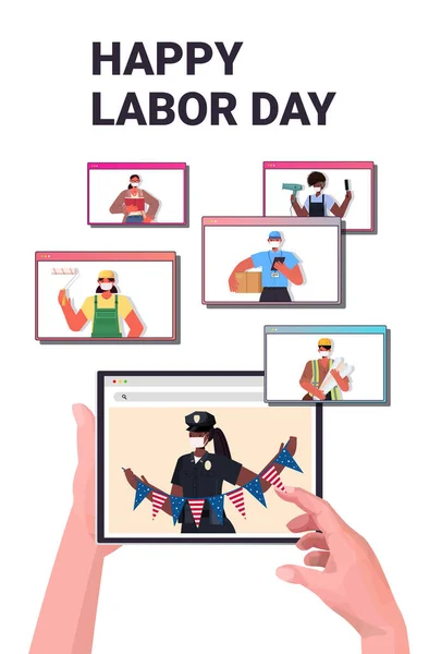 Pessoas de diferentes ocupações comemorando o dia de trabalho misturar os trabalhadores da raça em janelas do navegador web —  Vetores de Stock