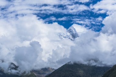 dağ sırtı, manzara tibet Çin.
