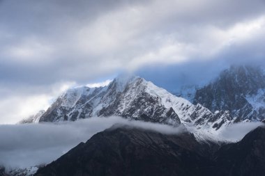 dağ sırtı, manzara tibet Çin.