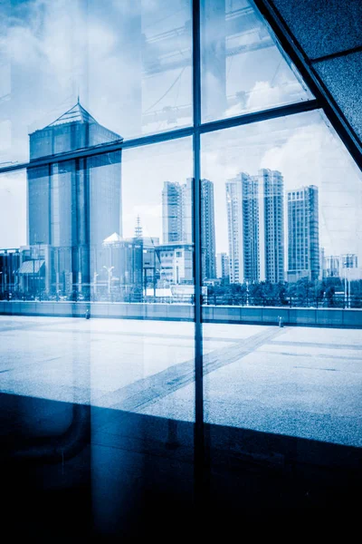 Reflection Modern Office Building Glass Window Outdoor Shanghai China — Stock Photo, Image