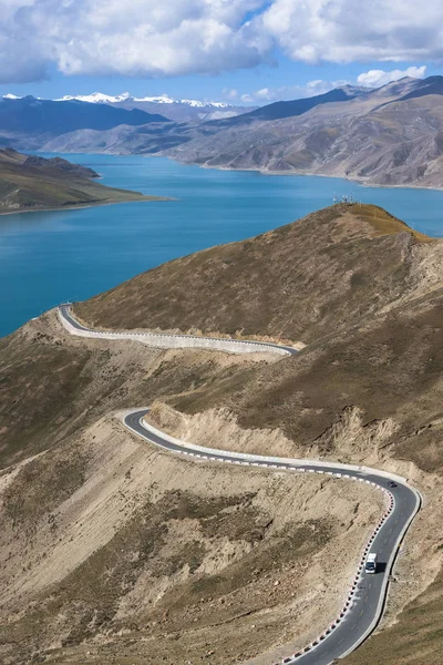 Camino Sinuoso Través Montaña Tibet China — Foto de Stock