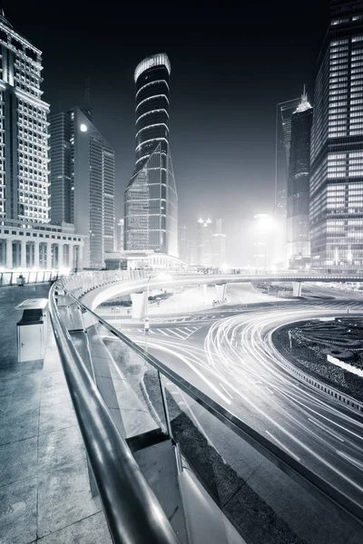 Los Senderos Luz Fondo Del Edificio Moderno China Shanghai — Foto de Stock