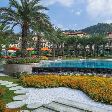 Bahçe çiçek otel Çin ile.