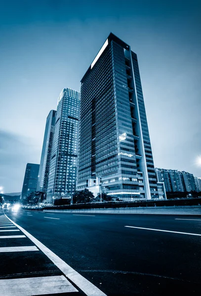 Light Trails Modern Building Background Shanghai China — Stock Photo, Image