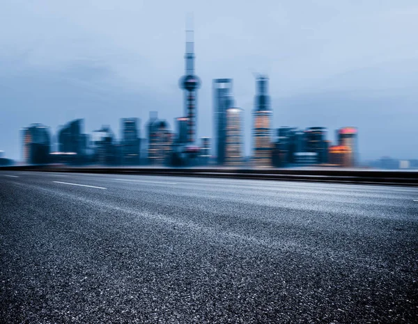 Чиста Автомагістраль Визначним Фоном Шанхай — стокове фото