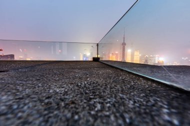 gece görüş, Şangay Çin, huangpu Nehri ve bund.