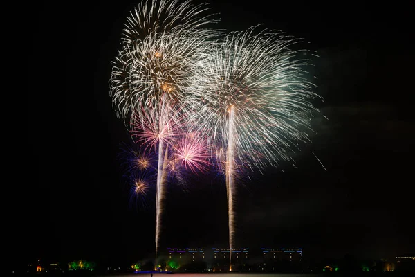 Cluster Colorful Fourth July Fireworks — Stock Photo, Image