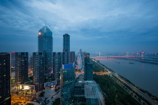 夜间城市的鸟瞰图 全景的上海中国 — 图库照片