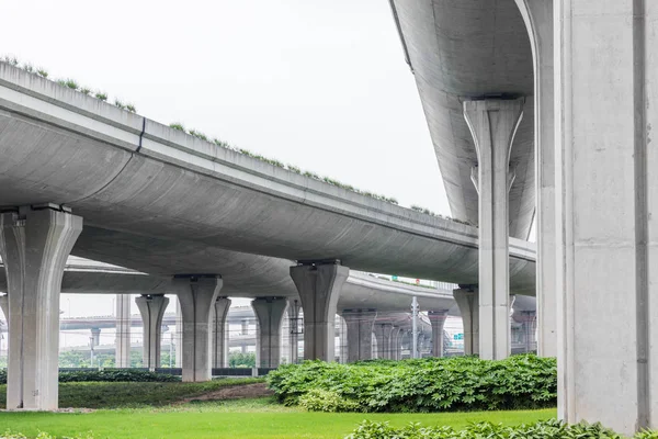 Γέφυρα Χαμηλή Γωνία Θέα Στο Shanghai Κίνα — Φωτογραφία Αρχείου