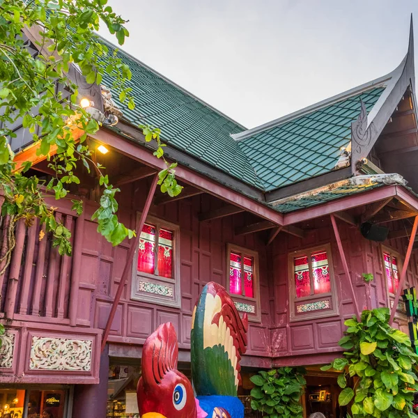 Деревянный Дом Ночь Таиланд — стоковое фото