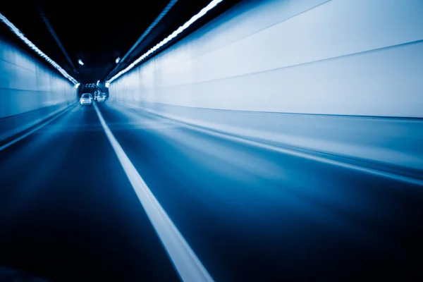 Vista Desde Lado Del Coche Que Vuelta Esquina Movimiento Borroso — Foto de Stock