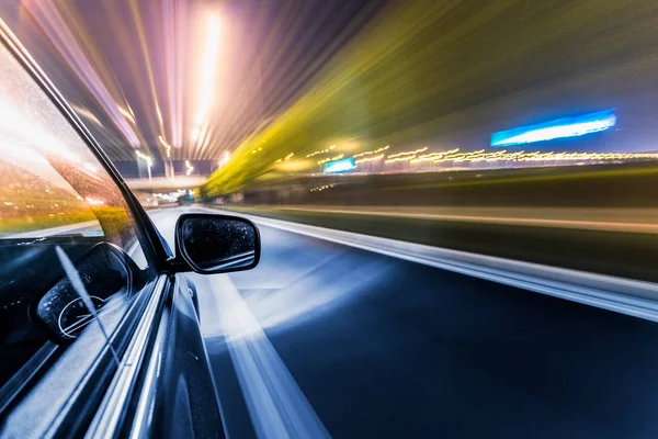 Vista Desde Lado Del Coche Que Vuelta Esquina Movimiento Borroso — Foto de Stock