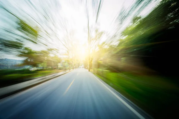 Motion Blur Road Acelerando Carro Através Floresta — Fotografia de Stock