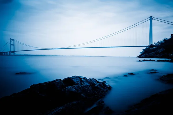 Moderna Bron Susnet Landskap Trafik — Stockfoto