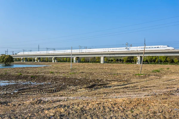 Beschleunigter Zug Vom Bahnhof Entfernt Shanghai China — Stockfoto