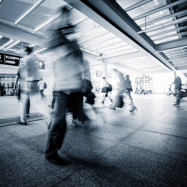 Futurisztikus Airport Interio Blur Utasok — Stock Fotó