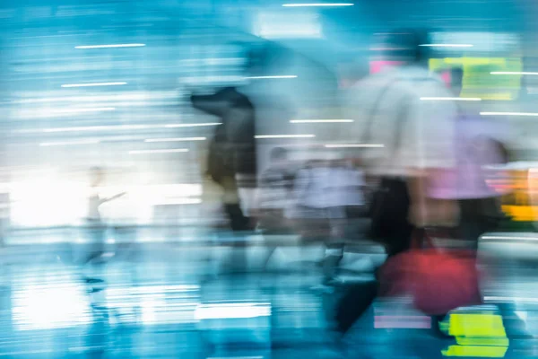 Aeroporto Futurista Interio Passageiros Desfocados — Fotografia de Stock