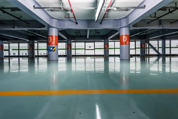 Parking Garage Underground Industrial Interior Shanghai China — Stock Photo, Image