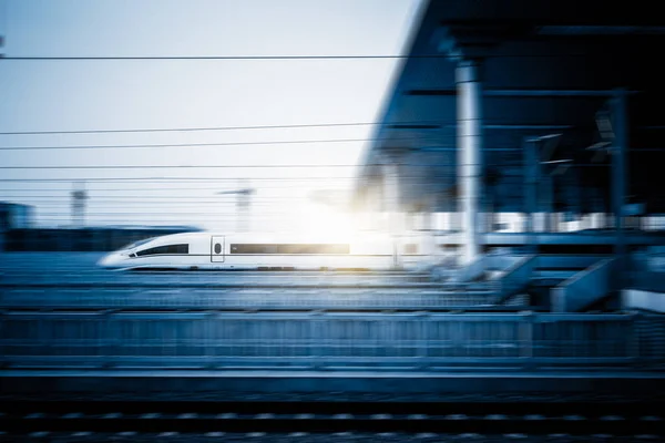 Fortkörning Tåg Från Järnvägsstationen Shanghai Kina — Stockfoto