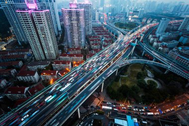 Geceleri trafik, Çin shanghai.