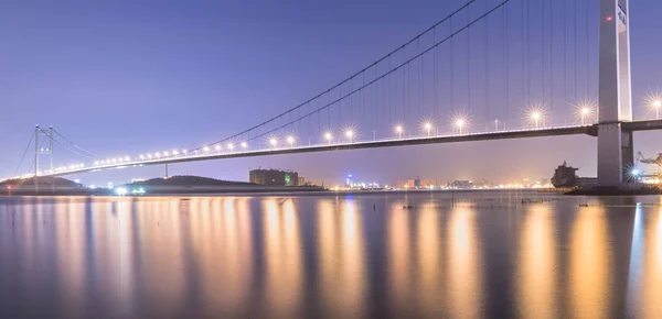 Moderna Bron Susnet Landskap Trafik — Stockfoto