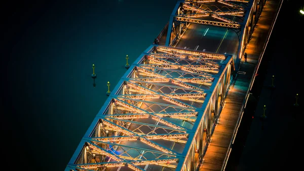Semáforos Nocturnos Dentro Del Puente Del Jardín Shangai China —  Fotos de Stock