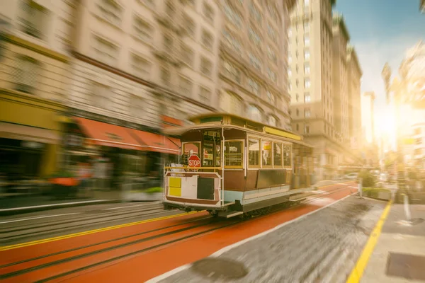 Słynnej Kolejki Linowej Pobliżu Union Square San Francisco Kalifornia — Zdjęcie stockowe