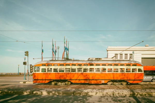 加州旧金山联合广场附近著名缆车 — 图库照片