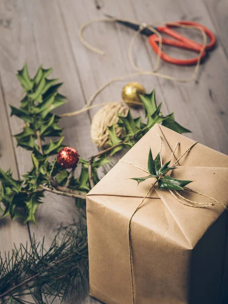 Make Christmas Gift Box Handmade Craft Rustic Style — Stock Photo, Image