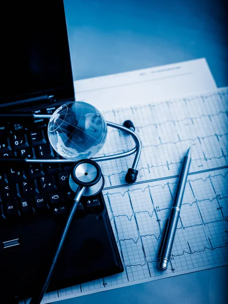 Stethoscoop Cardiogram Concept Desk Blue Ziekenverpleger Hart Gestemde Afbeeldingen — Stockfoto