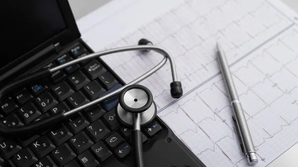 Stetoskop Kardiogram Koncepci Pro Péči Srdce Desk Blue Laděných Obrazů Royalty Free Stock Fotografie
