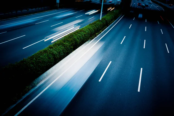 트래픽 구름다리 한자도로에 트래픽 Roadmarking — 스톡 사진
